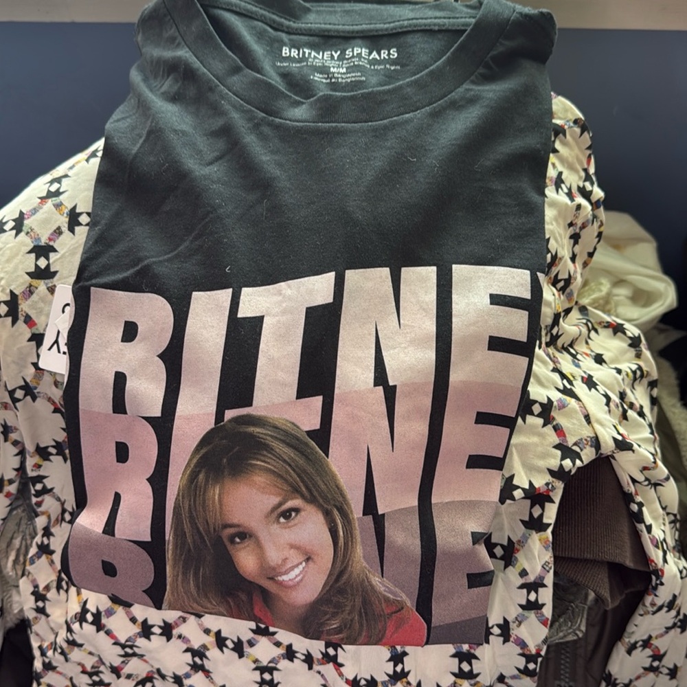 Britney Graphic Tee